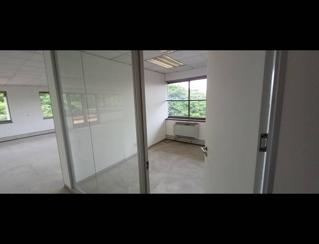 313M² OFFICE TO LET IN WOODMEAD